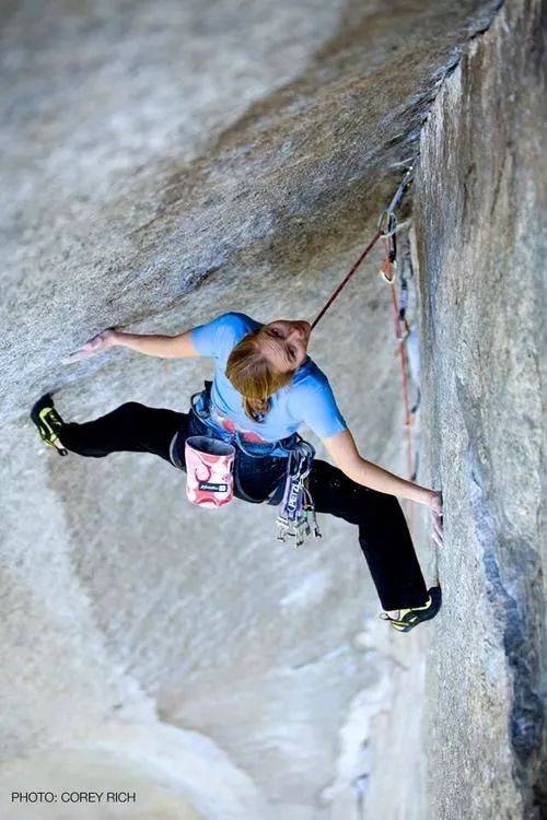 小苍大哥酒店并肩被偷拍 发现后小苍竟然...-kycom(图1)